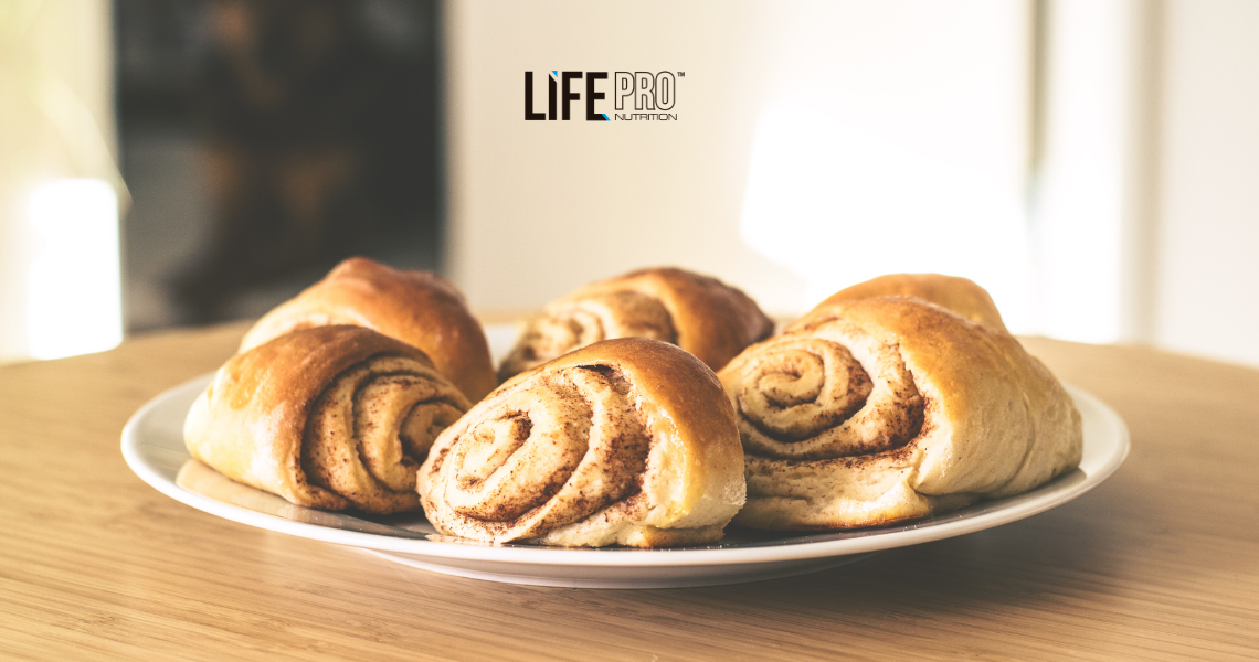 Prepara un Rollo de canela proteico con Iso Micellar Casein en 10 minutos